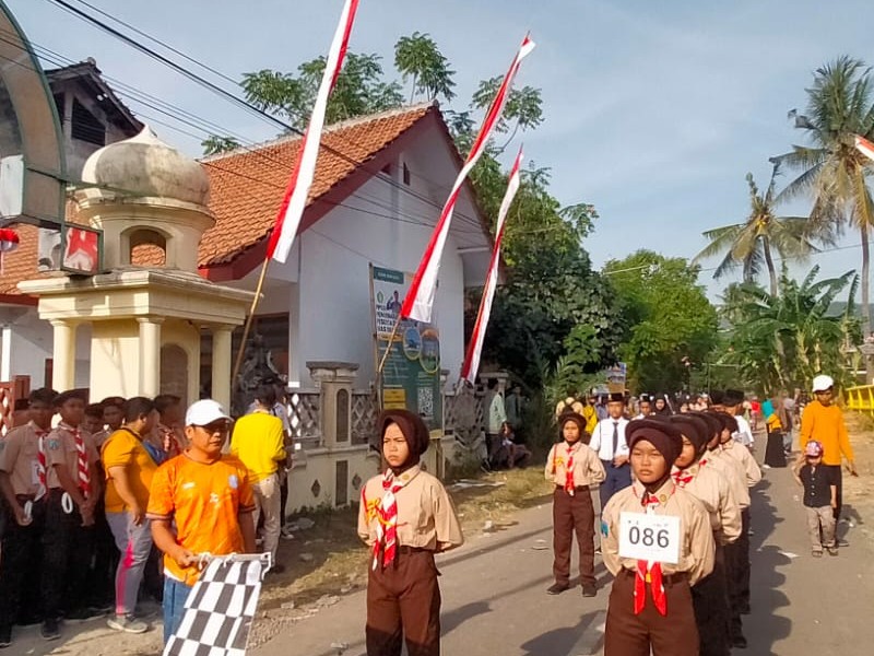 LOMBA GERAK JALAN TINGKAT SMP KECAMATAN MLANDINGAN TAHUN 2025
