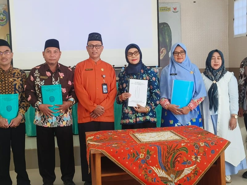 ACARA SERTIJAB KEPALA SEKOLAH SMPN 2 MLANDINGAN
